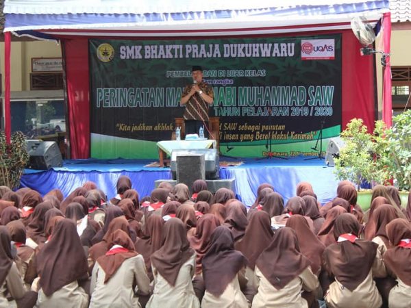 Peringatan Maulid Nabi Muhamad SAW Peringatan Maulid Nabi Muhamad SAW